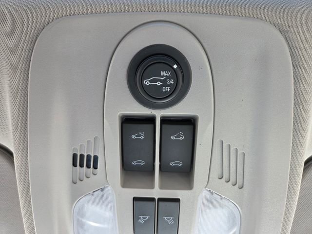 Used 2016 Chevrolet Equinox LTZ w/ Enhanced Convenience Package AWD/4WD image 27