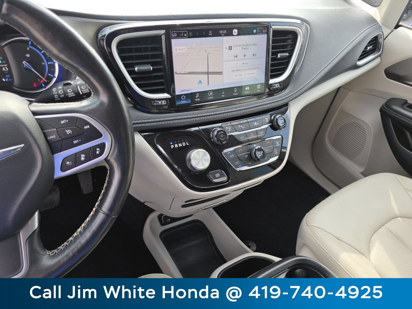 Used 2021 Chrysler Pacifica Touring-L FWD image 26