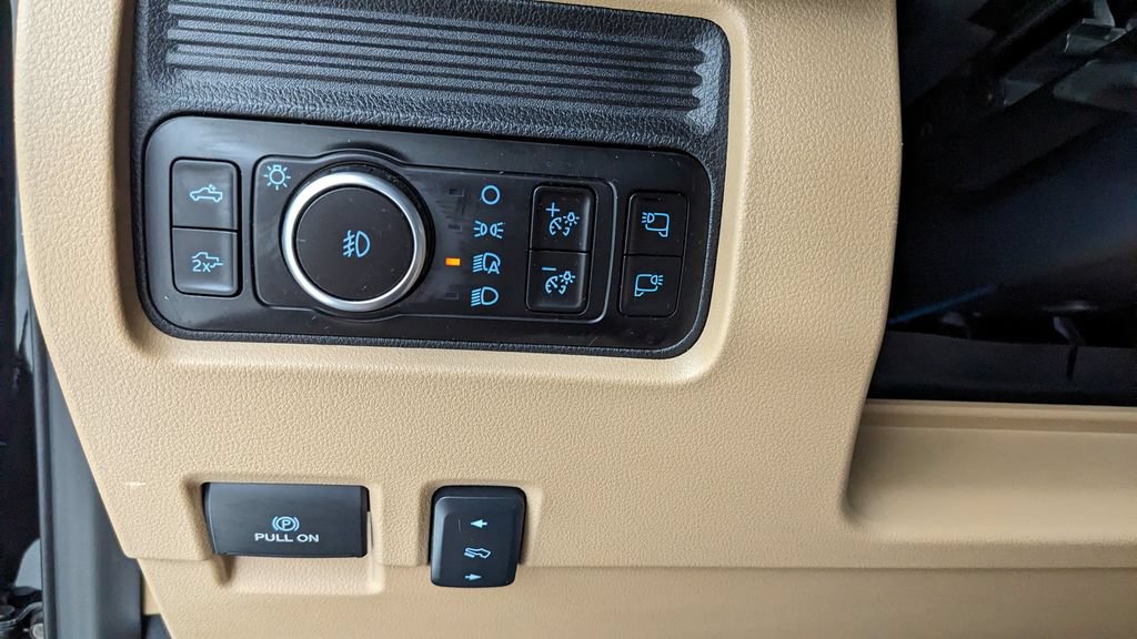 Certified 2026 Ford F350 Lariat w/ Tremor Off-Road Package AWD/4WD image 22