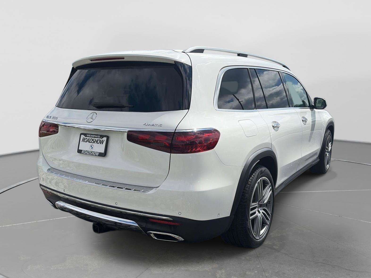 Used 2024 Mercedes-Benz GLS 450 4MATIC image 5