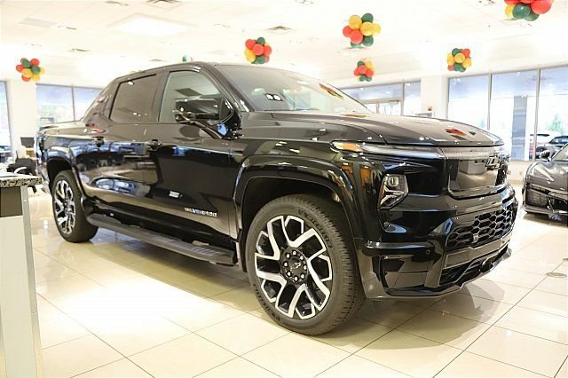 New 2024 Chevrolet Silverado EV RST AWD/4WD image 7