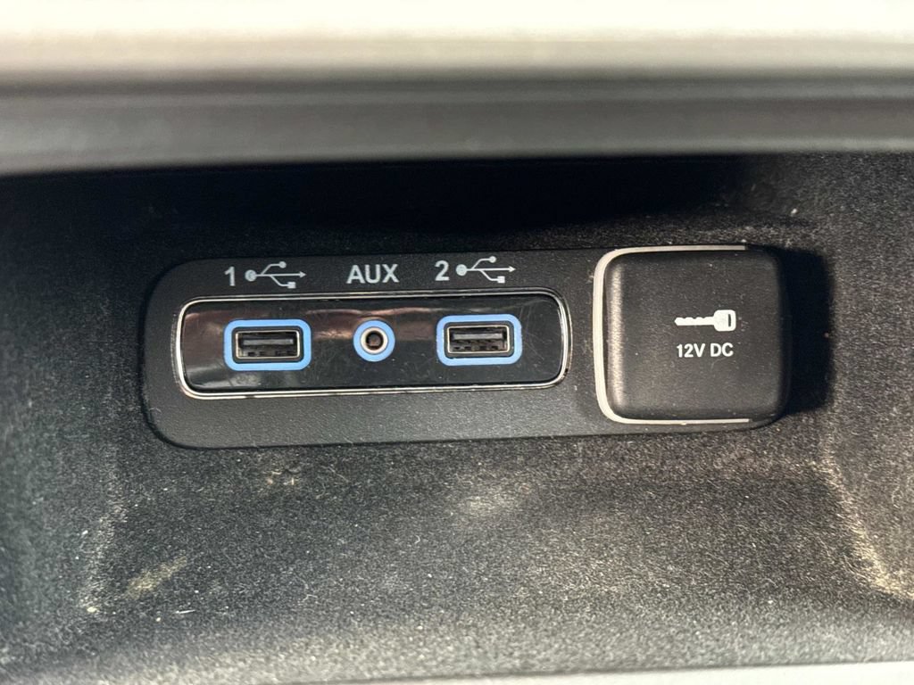 Used 2020 Jeep Grand Cherokee Limited AWD/4WD image 19