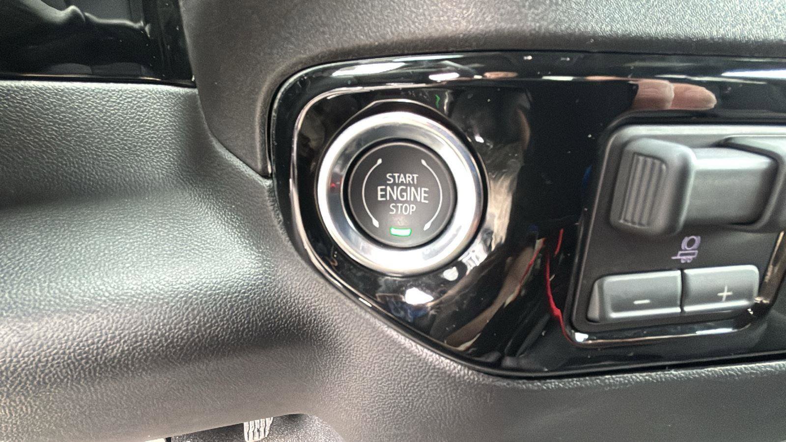 New 2026 GMC Sierra 2500 SLE w/ SLE Value Package; image 11