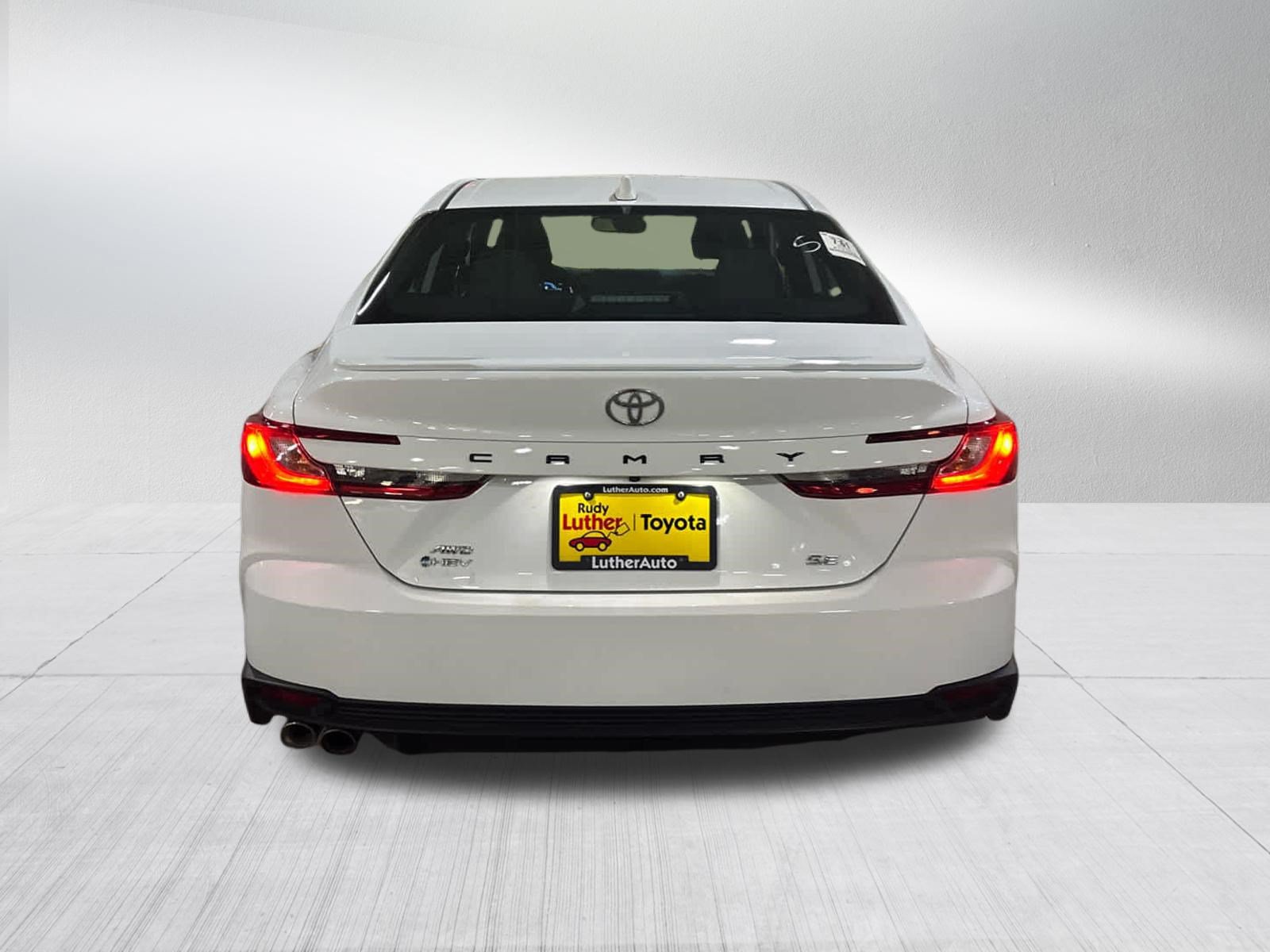 Certified 2025 Toyota Camry SE w/ Convenience Package AWD/4WD image 5