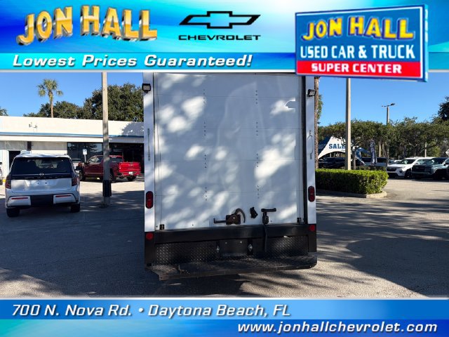 Used 2023 Ford Transit 350 DRW RWD image 6