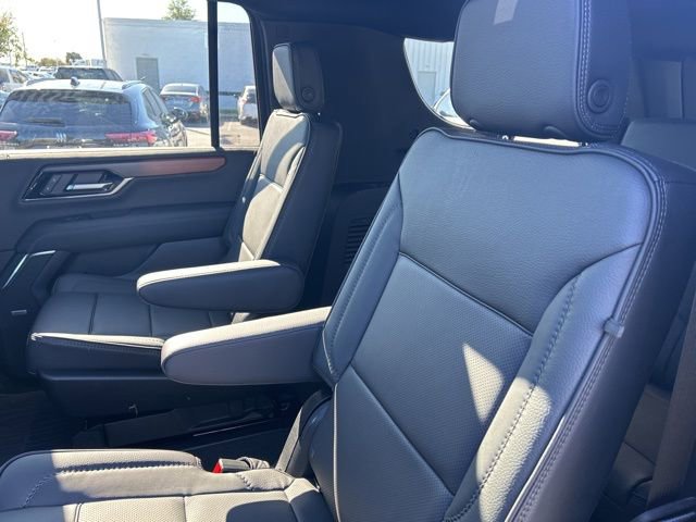 New 2026 GMC Yukon XL Denali w/ Sun & Power Step Package image 24