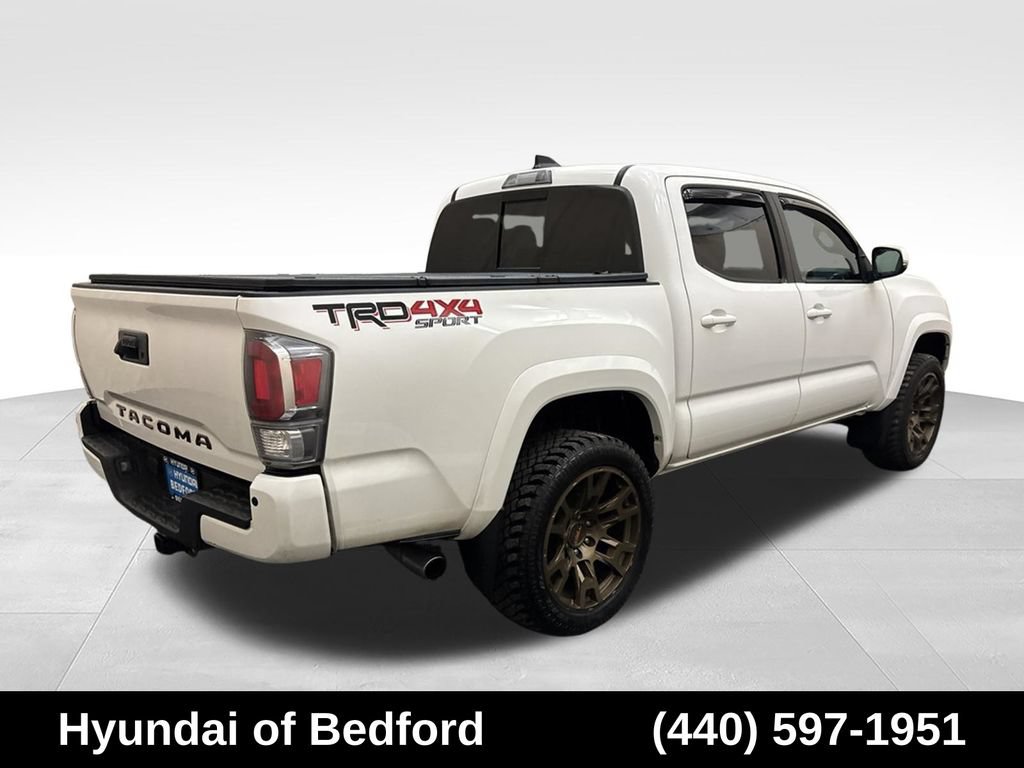 Used 2020 Toyota Tacoma TRD Sport w/ TRD Premium Sport Package AWD/4WD image 5