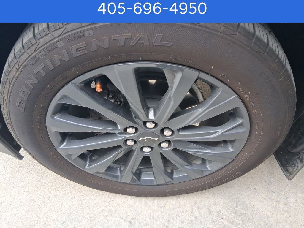 Used 2023 Chevrolet Traverse RS image 22