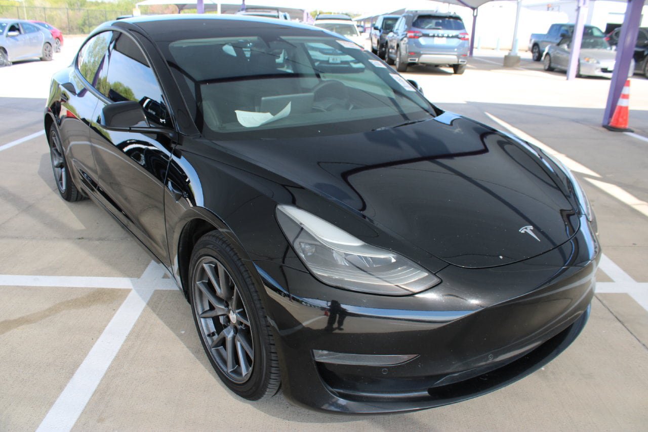 Used 2022 Tesla Model 3 Long Range AWD/4WD image 8