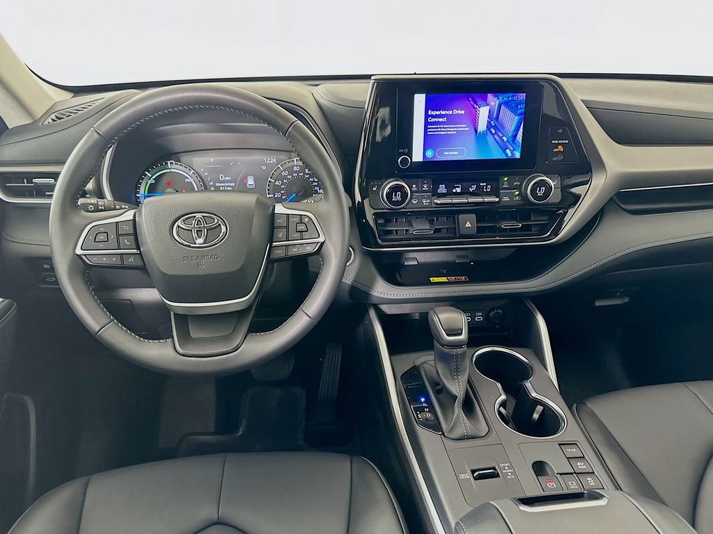 Certified 2026 Toyota Highlander XLE AWD/4WD image 23