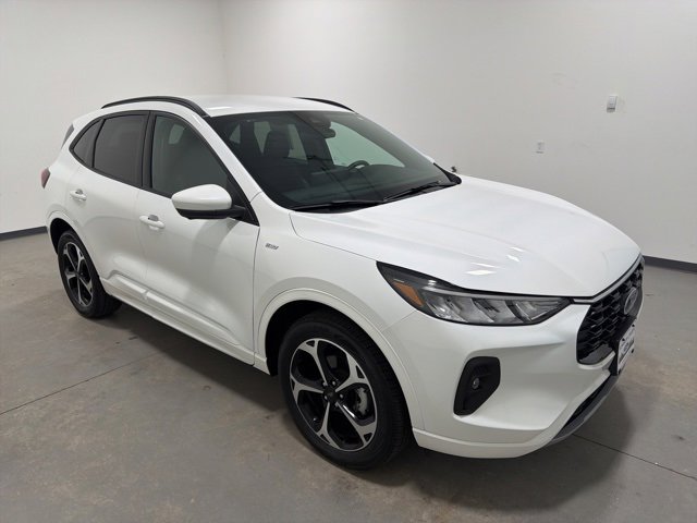 Used 2023 Ford Escape ST-Line Select w/ Tech Pack #2 image 3