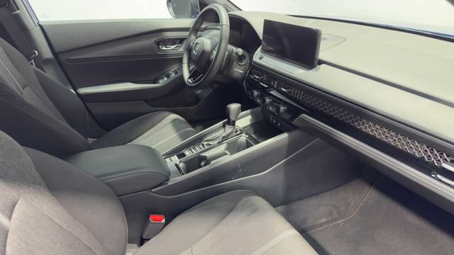 Used 2023 Honda Accord Sport image 12