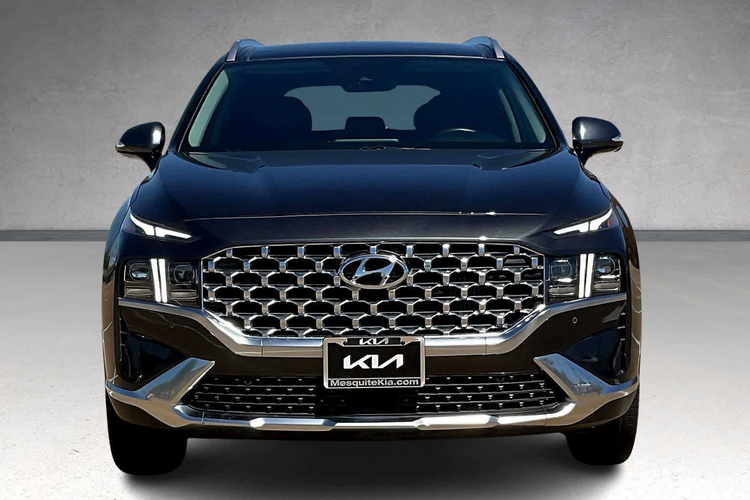 Used 2023 Hyundai Santa Fe Limited w/ Cargo Package image 6