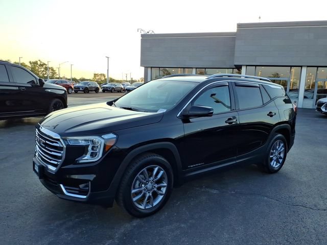 Used 2023 GMC Terrain SLT w/ Infotainment Package II AWD/4WD image 11