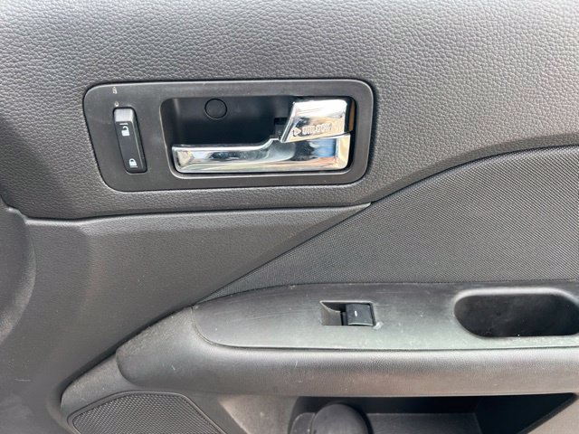 Used 2011 Ford Fusion SE w/ 202A Rapid Spec Order Code FWD image 30