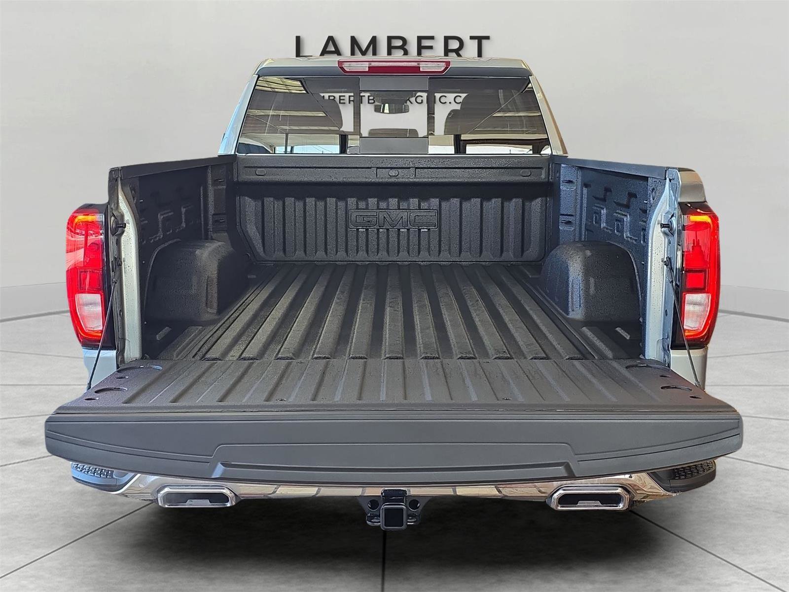 New 2026 GMC Sierra 1500 SLE image 13