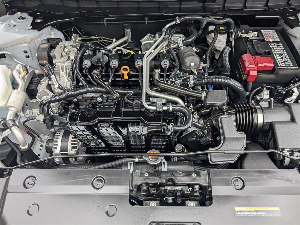 Used 2025 Nissan Altima 2.5 SR image 31