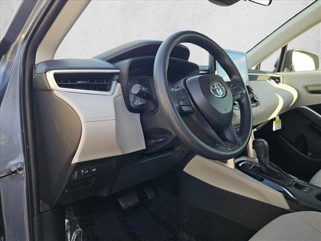 Used 2025 Toyota Corolla Cross L image 10