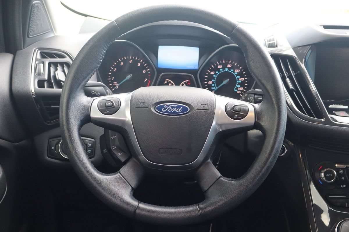 Used 2015 Ford Escape Titanium w/ Equipment Group 301A AWD/4WD image 18