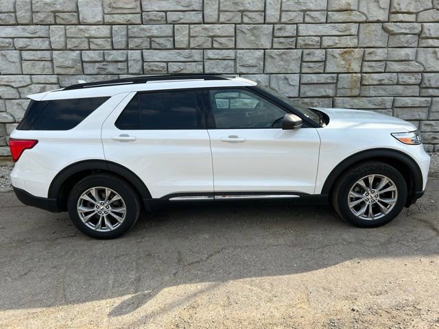 Used 2023 Ford Explorer XLT w/ Equipment Group 202A image 6