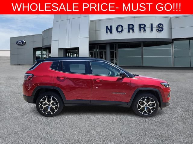 Used 2025 Jeep Compass Limited AWD/4WD image 5
