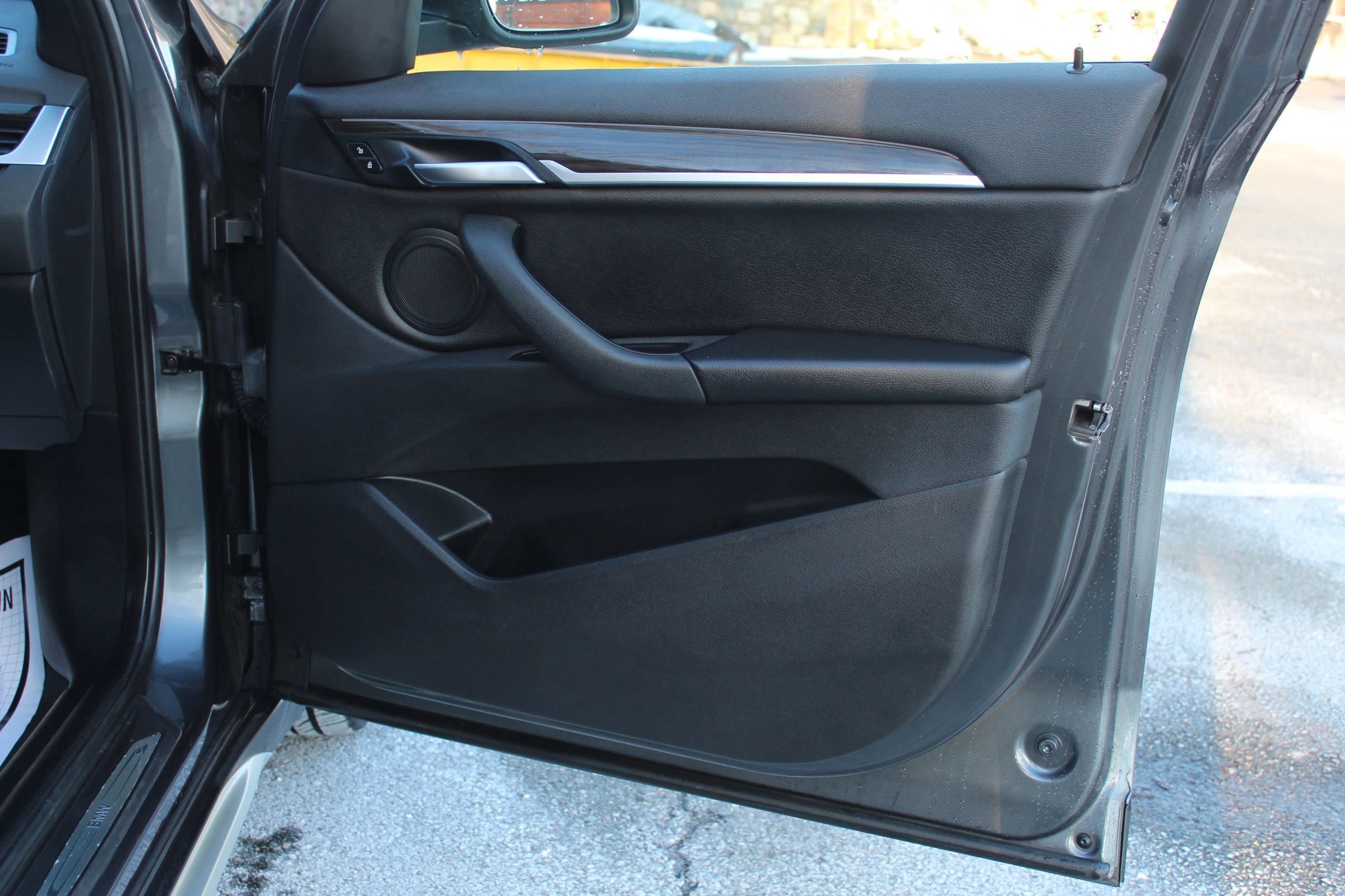 Used 2017 BMW X1 xDrive28i AWD/4WD image 18