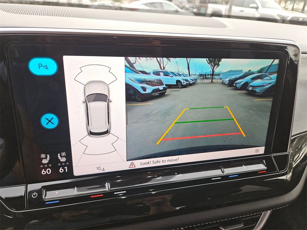 Used 2025 Volkswagen Atlas Cross Sport SE image 22