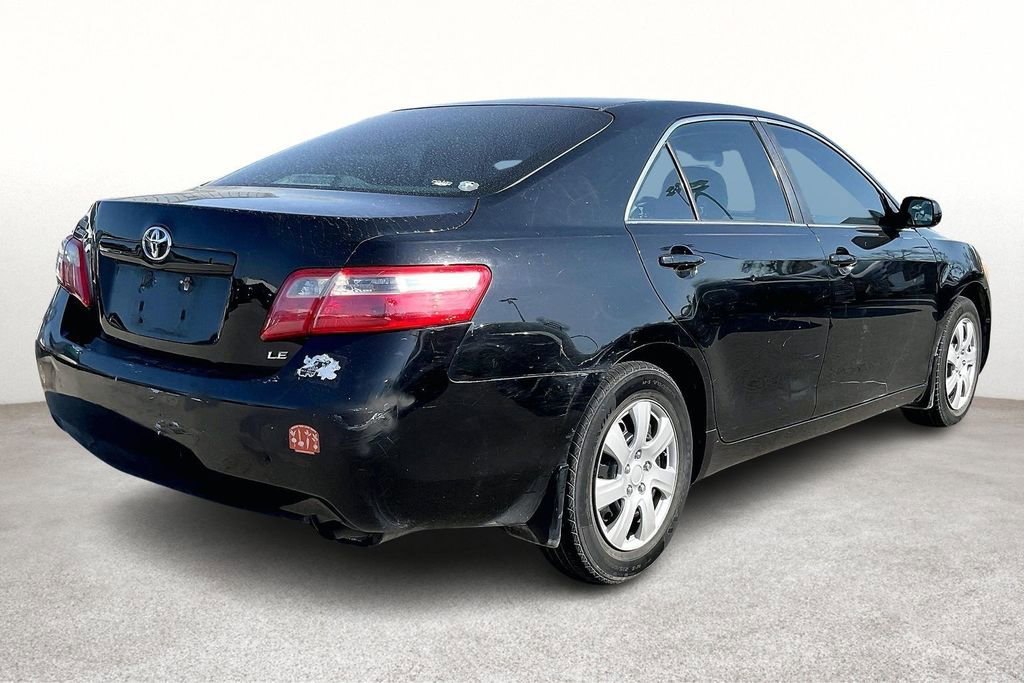 Used 2009 Toyota Camry SE image 2