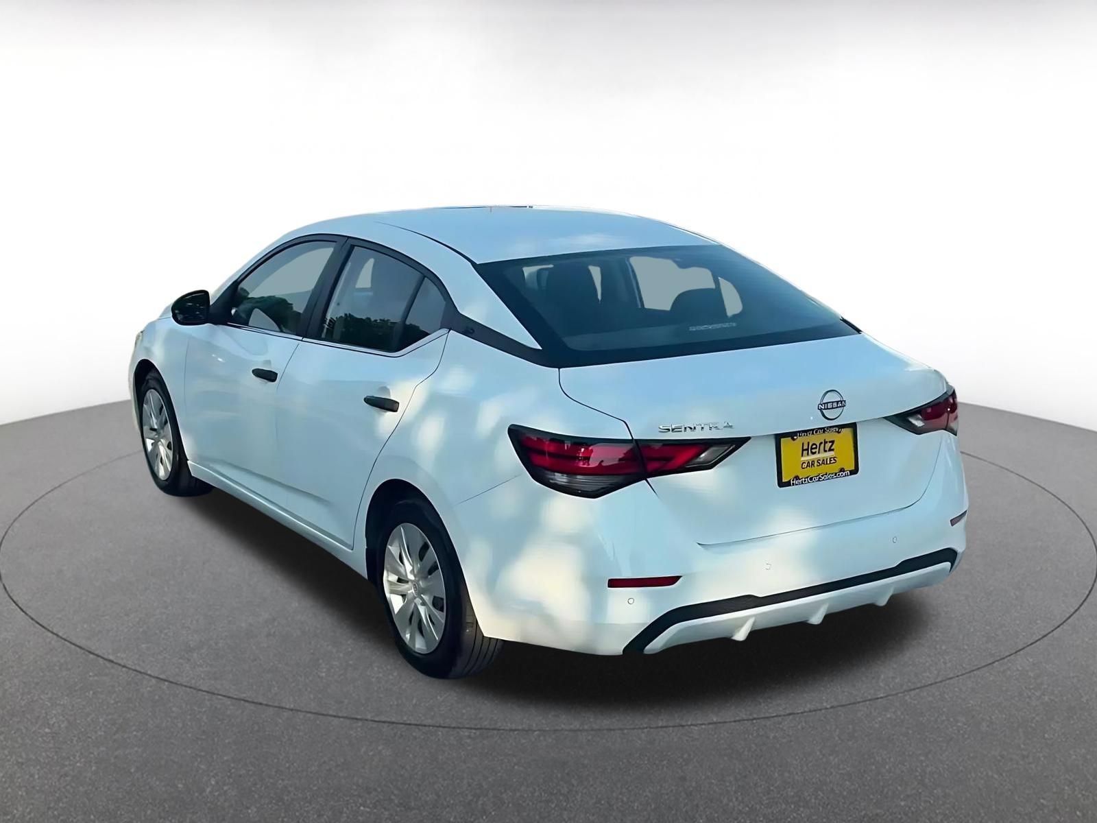 Used 2025 Nissan Sentra S FWD image 9