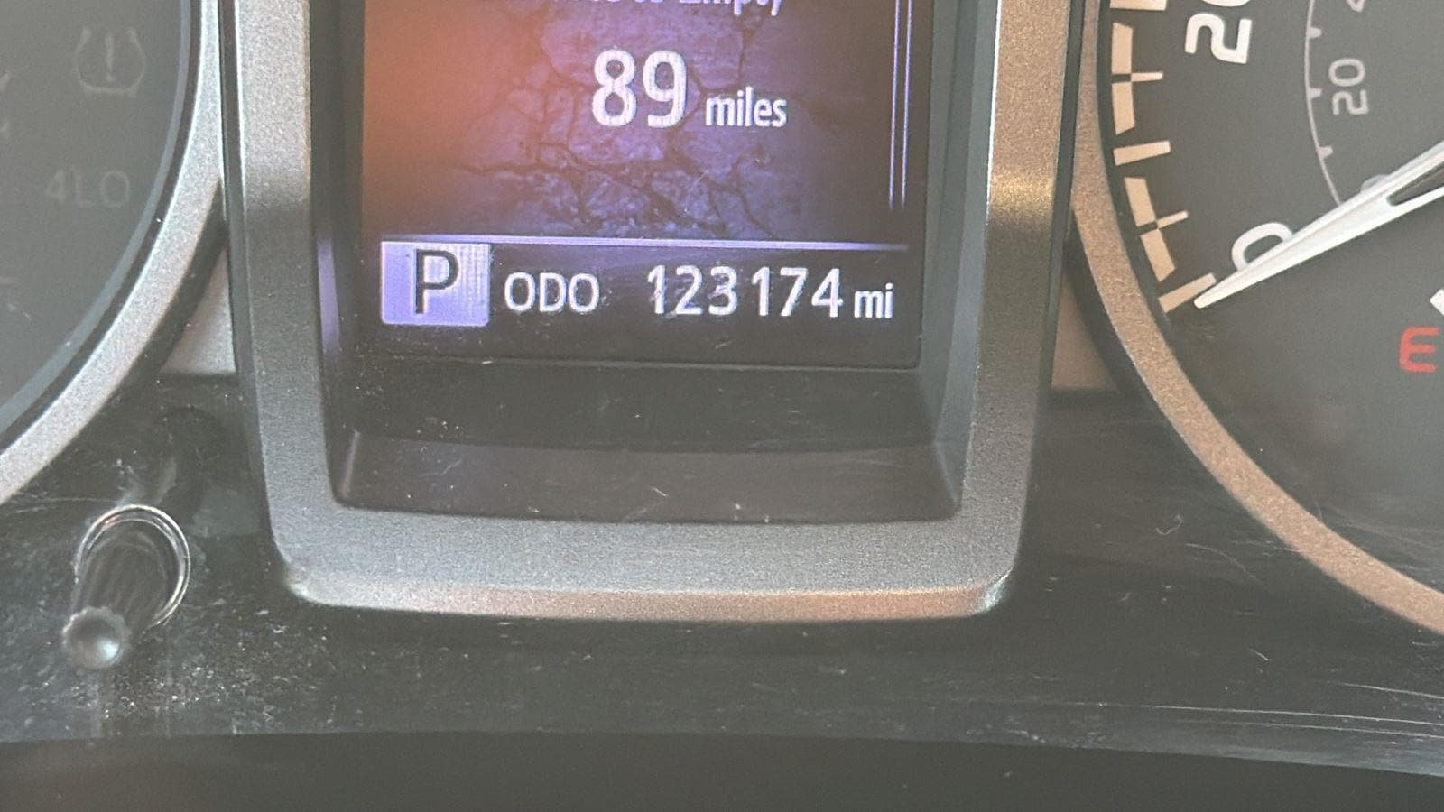 Used 2020 Toyota Tacoma TRD Sport AWD/4WD image 28