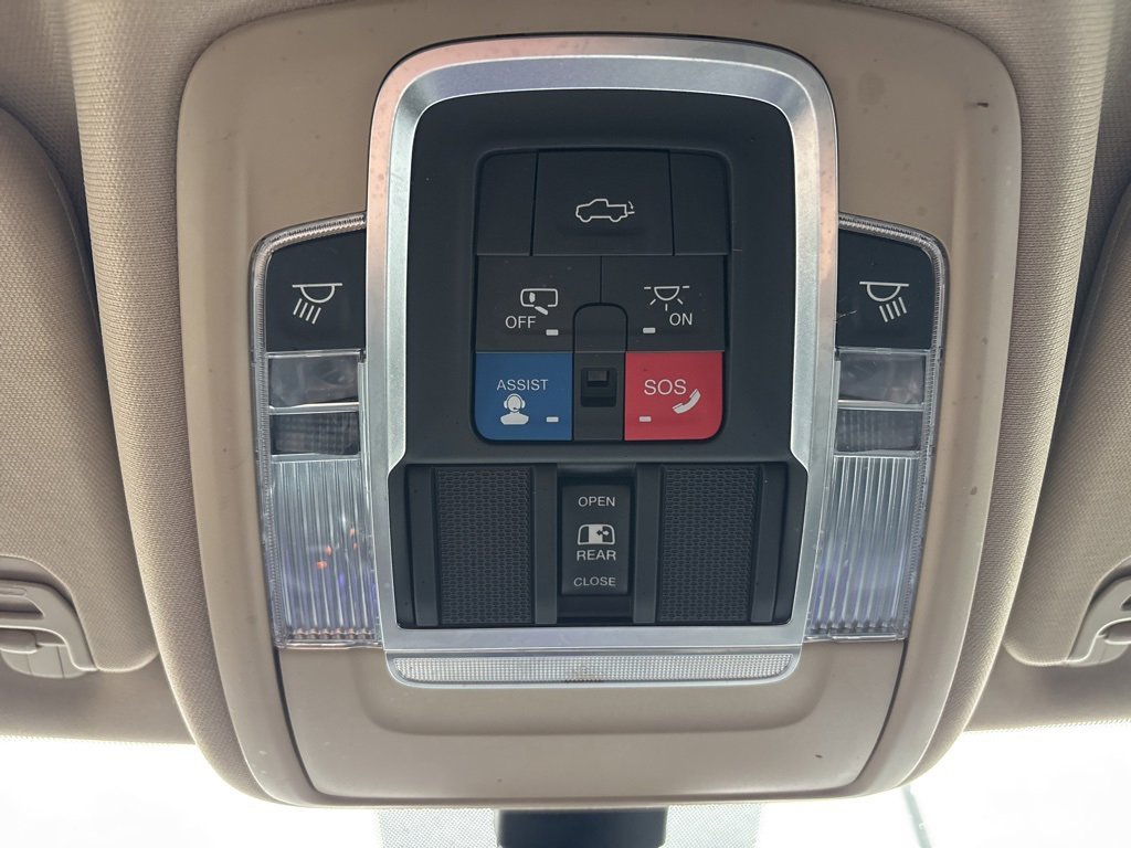 Used 2019 RAM 1500 Laramie image 30