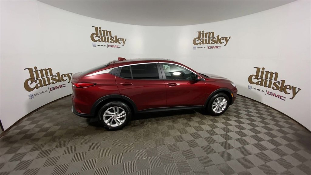 Used 2025 Buick Envista Preferred w/ Convenience I Package image 9