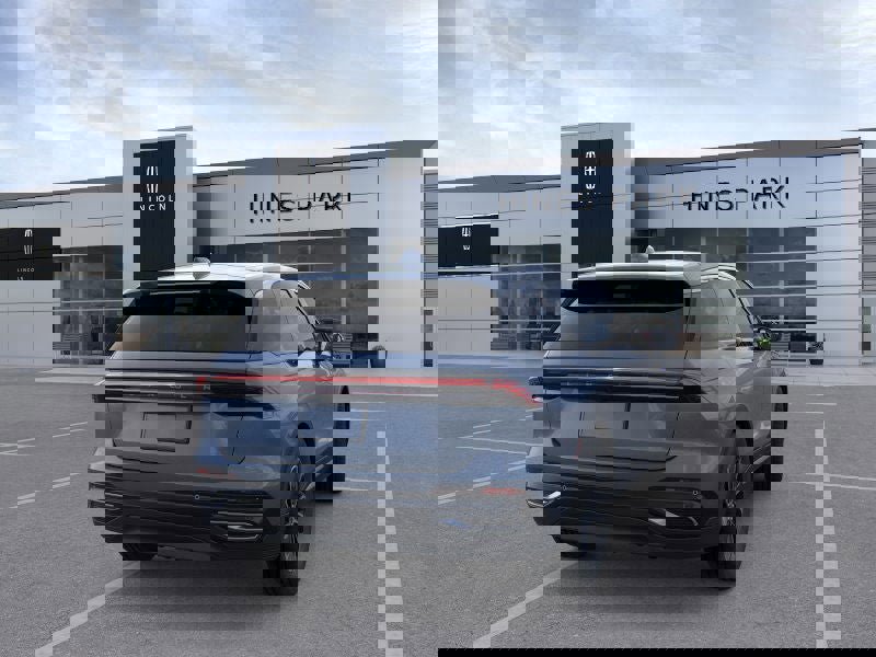 New 2026 Lincoln Nautilus Premier image 8