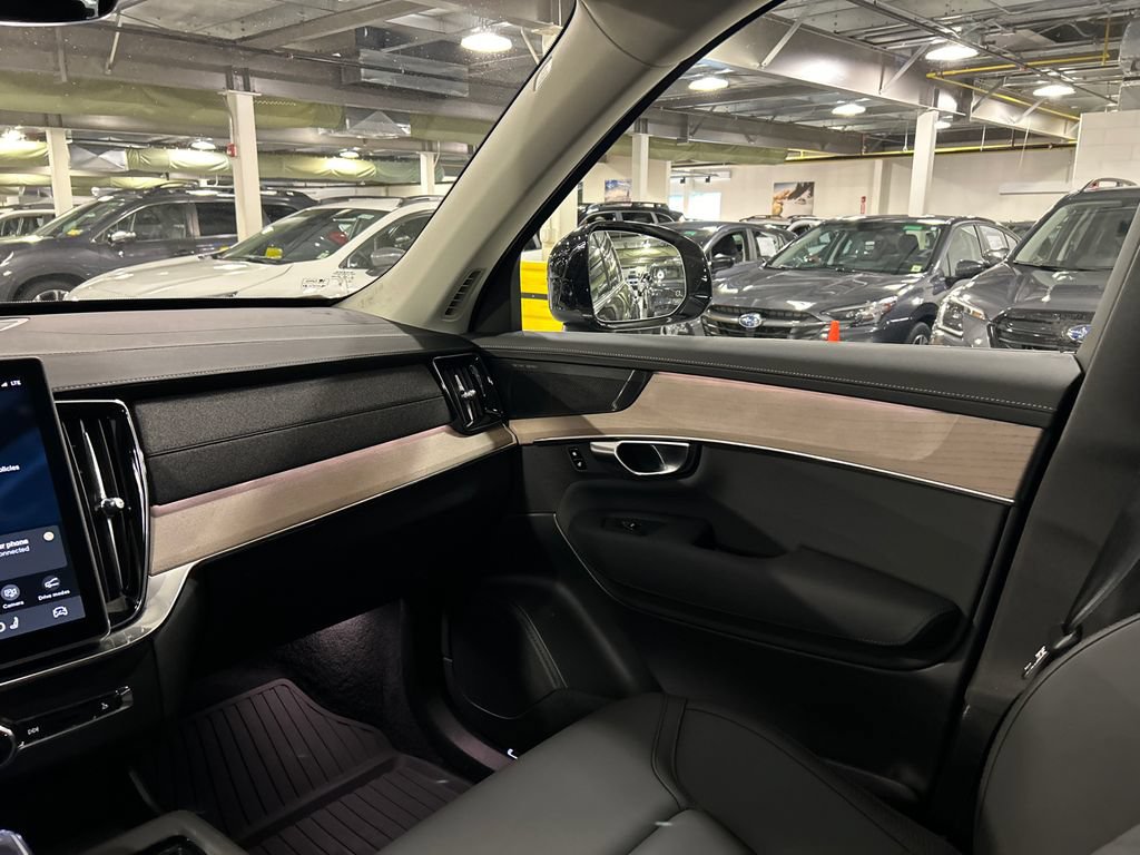 Used 2026 Volvo XC90 B6 Plus w/ Protection Package Premier AWD/4WD image 26