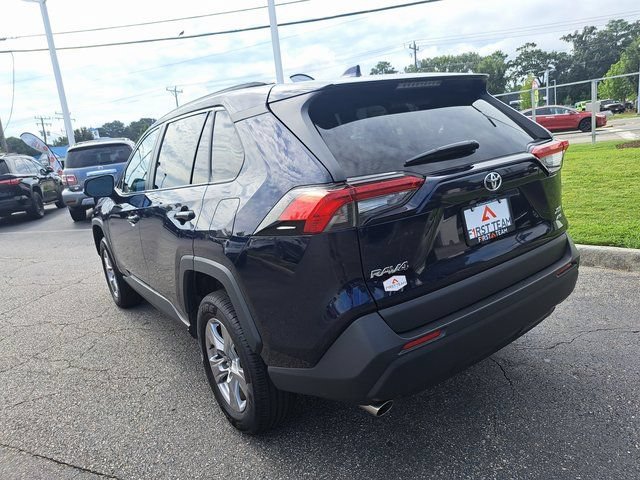 Used 2025 Toyota RAV4 XLE AWD/4WD image 11