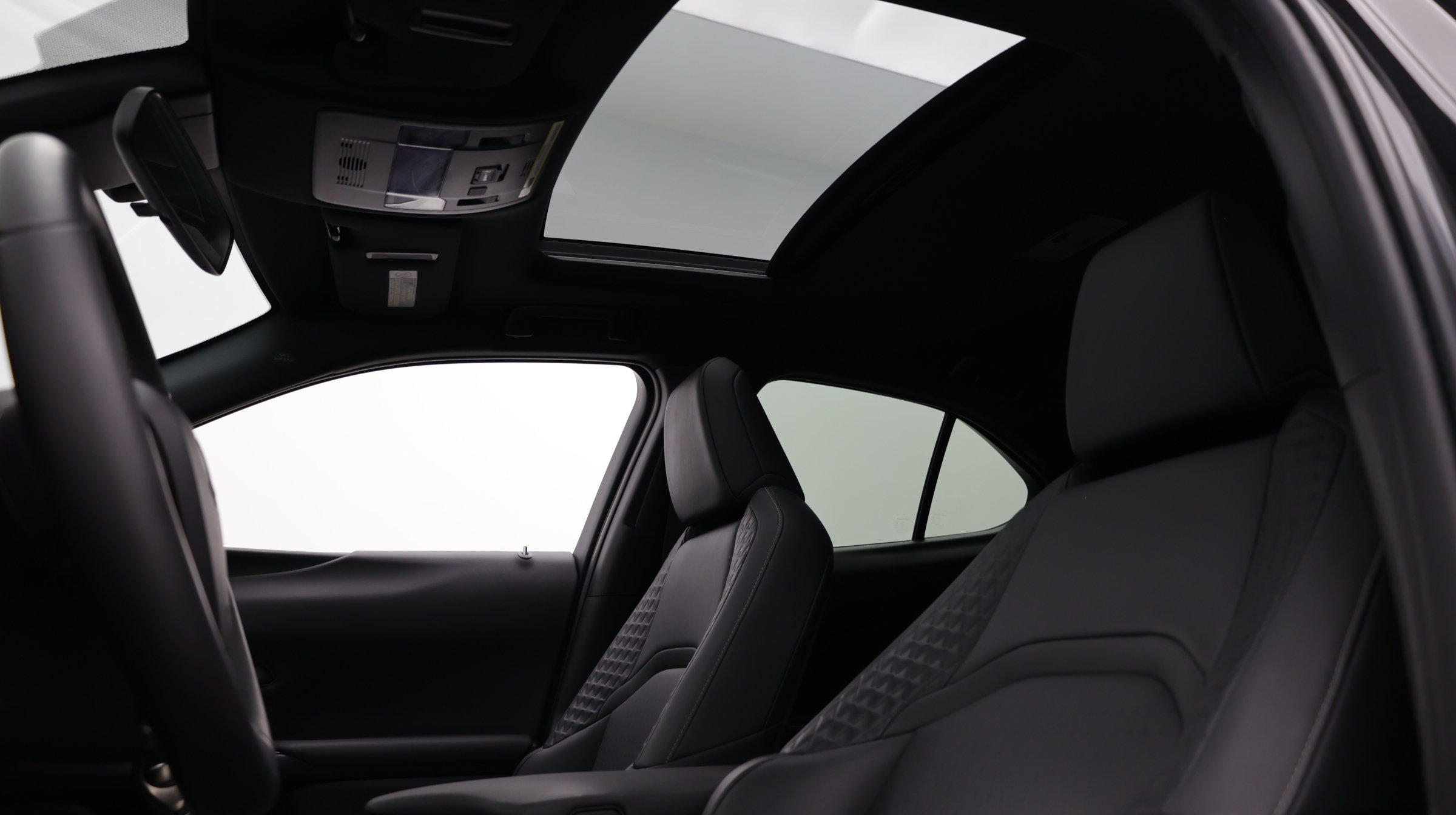 Used 2021 Lexus UX 200 w/ Accessory Package (Z2) FWD image 5