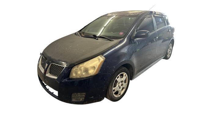 Used 2010 Pontiac Vibe w/ Preferred Package FWD image 1