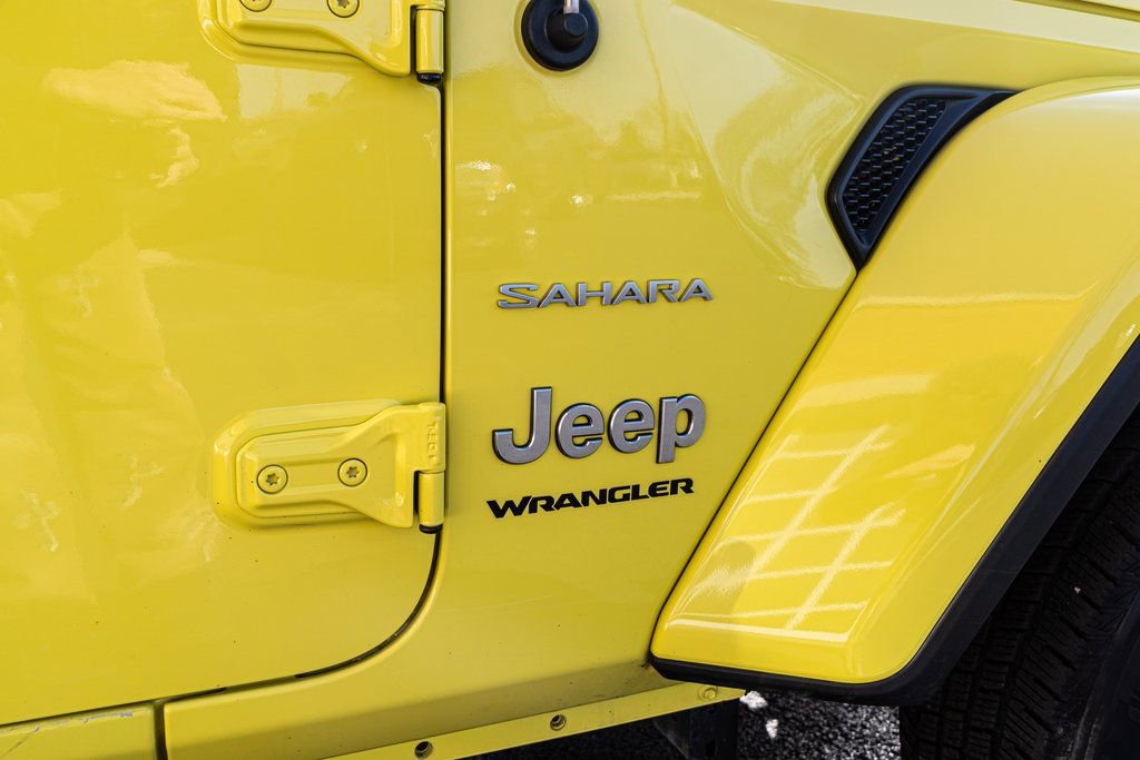 Used 2023 Jeep Wrangler Unlimited Sahara AWD/4WD image 4