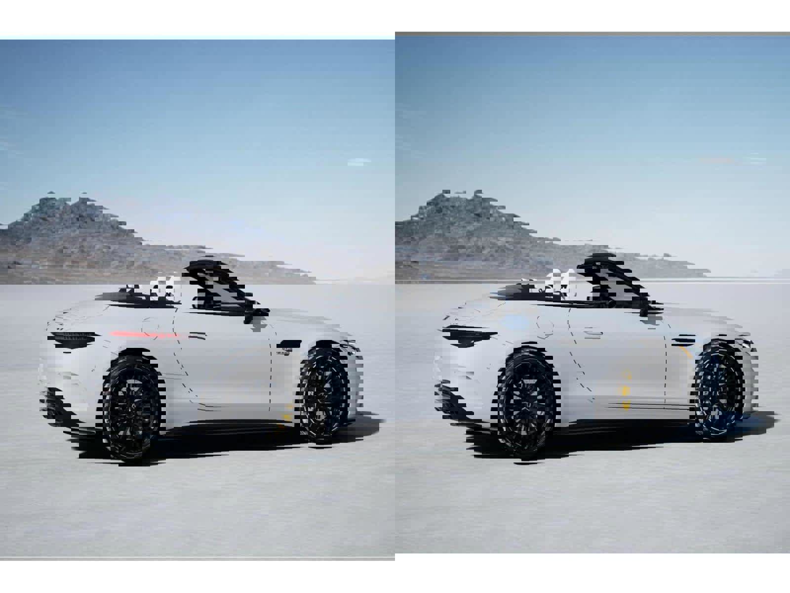 New 2026 Mercedes-Benz SL 63 AMG 4MATIC image 17