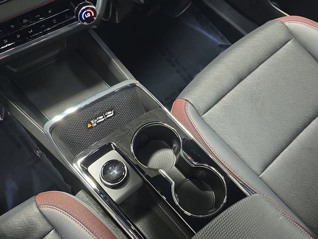 Used 2025 Chevrolet Equinox RS w/ Safety and Technology Package AWD/4WD image 28