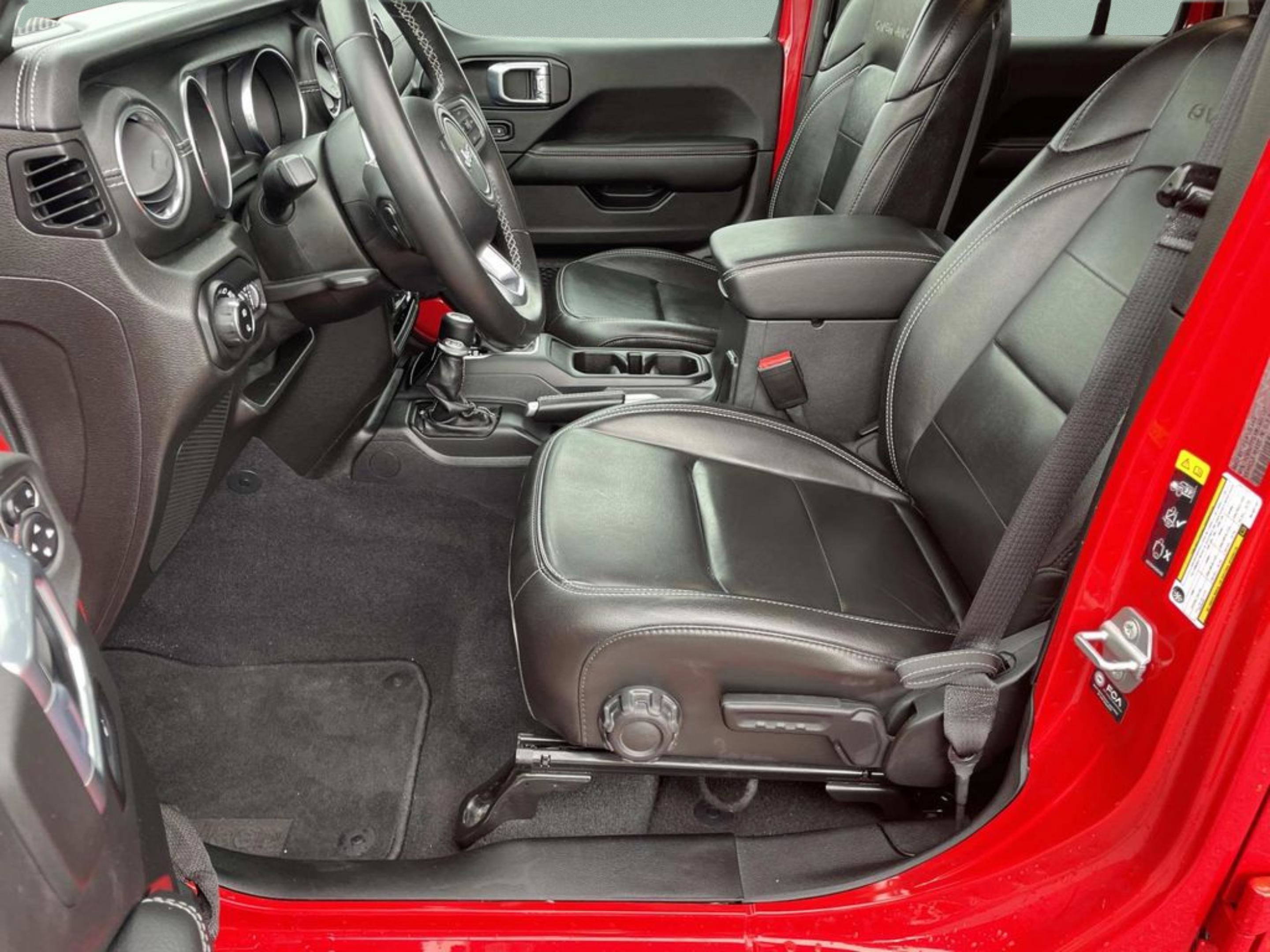 Used 2021 Jeep Gladiator Overland w/ Popular Equipment Package AWD/4WD image 20