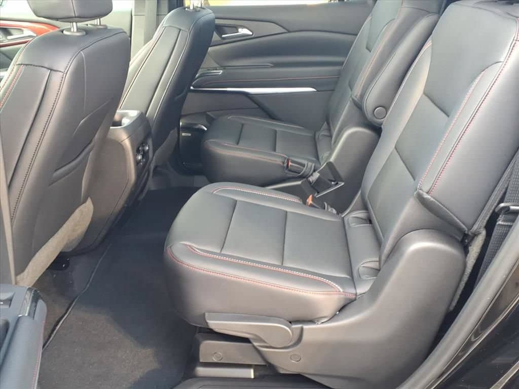 New 2026 Chevrolet Traverse Z71 w/ Enhanced Driving Package AWD/4WD image 18