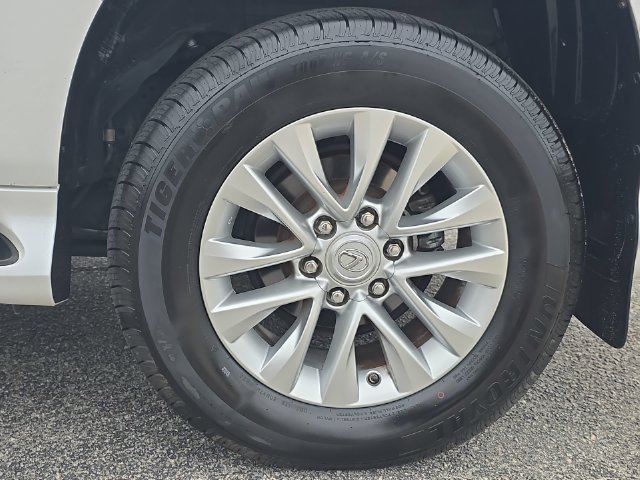 Used 2019 Lexus GX 460 Premium AWD/4WD image 35