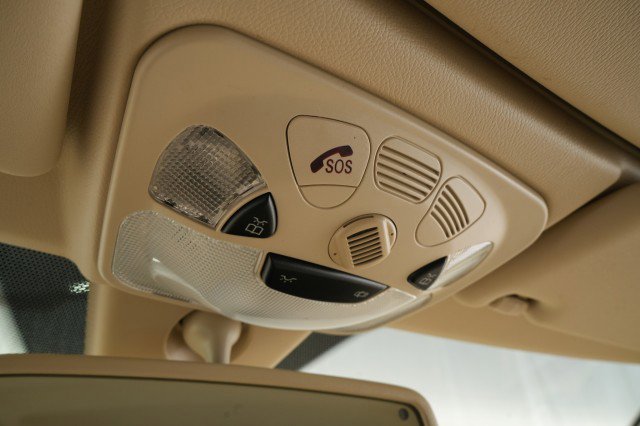 Used 2004 Mercedes-Benz CLK 320 Cabriolet image 56