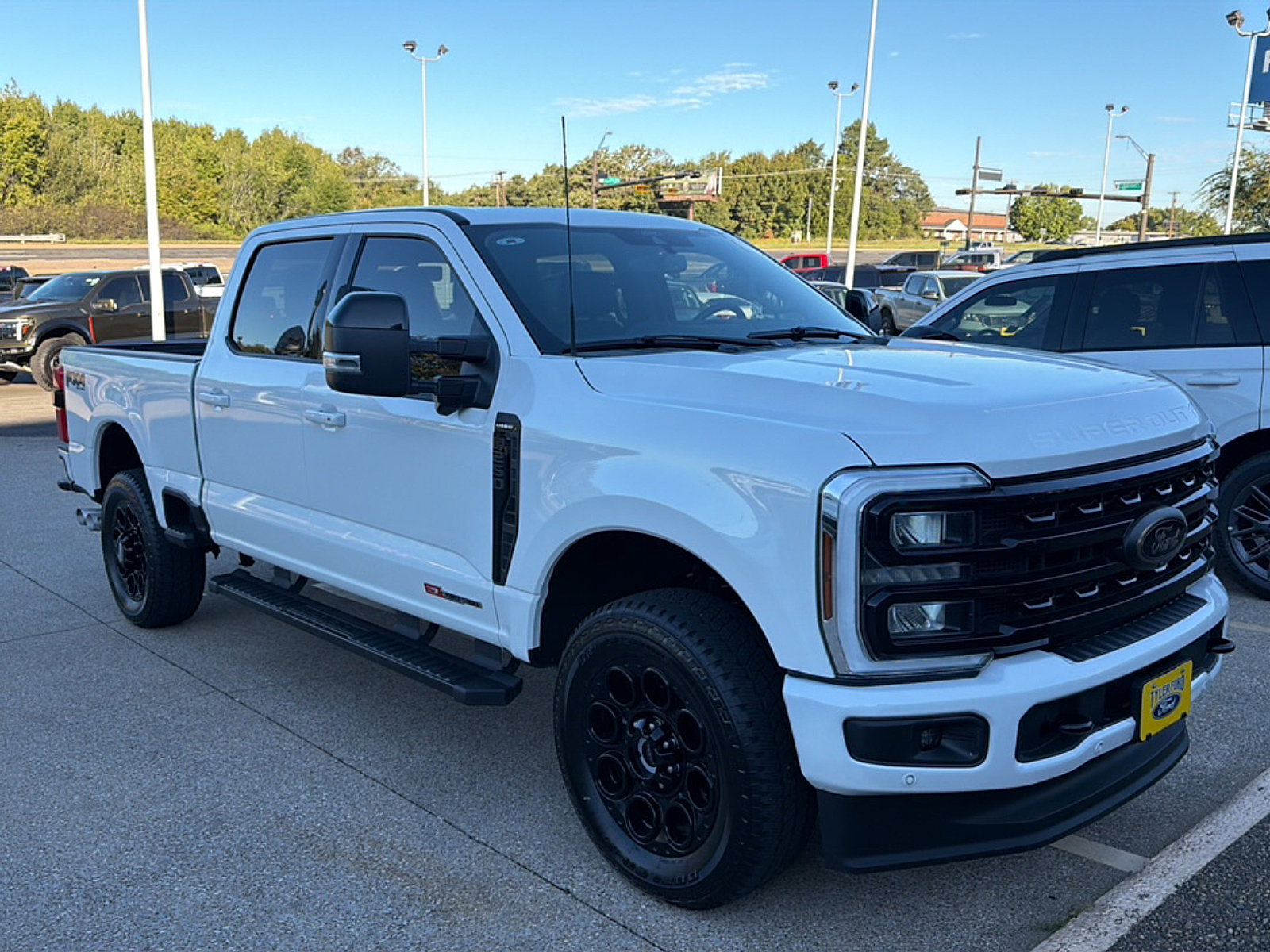 Used 2024 Ford F250 Lariat w/ Lariat Ultimate Package AWD/4WD image 2