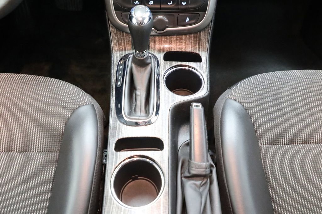 Used 2016 Chevrolet Malibu LT w/ Power Convenience Package FWD image 11