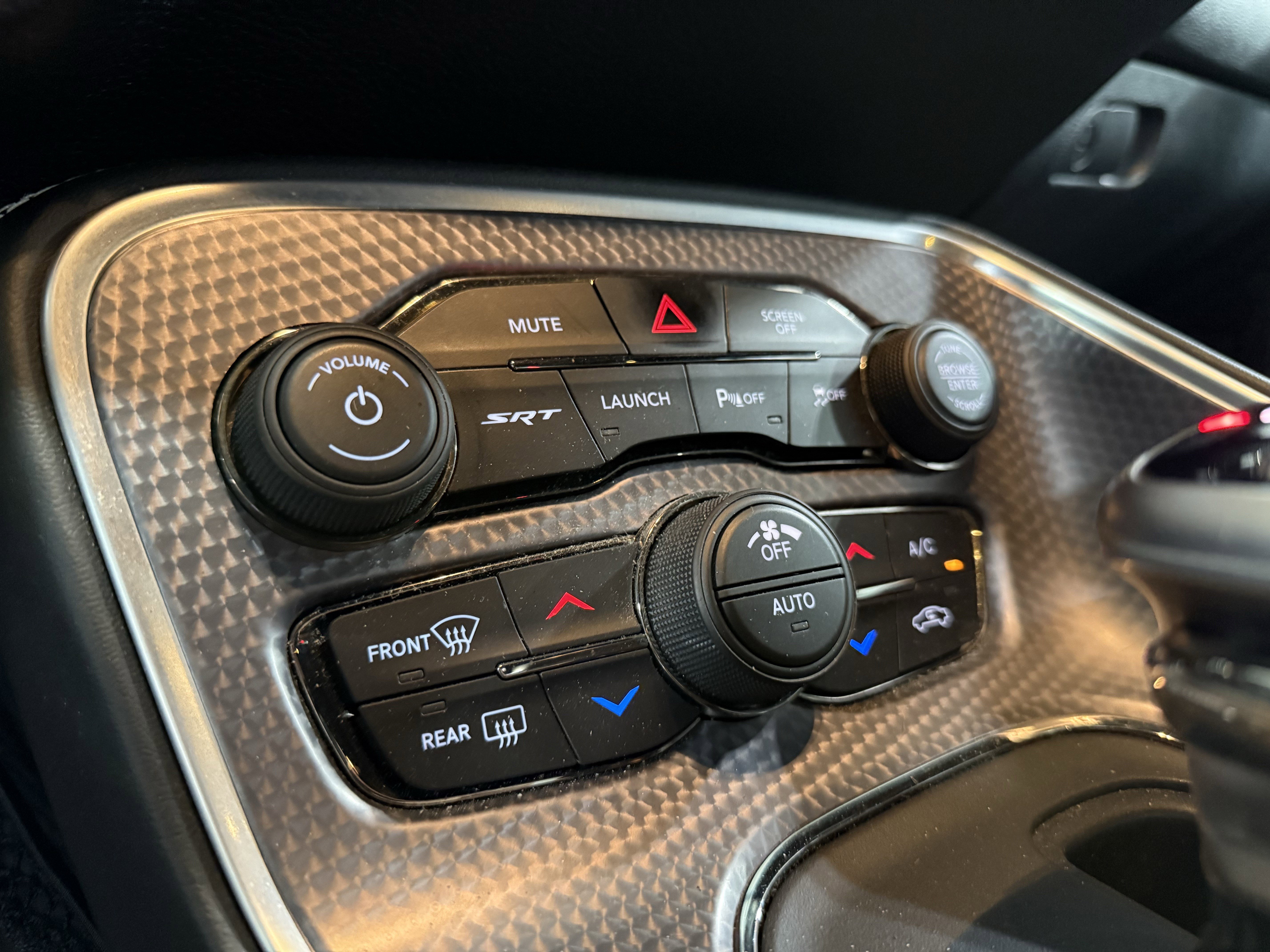 Used 2018 Dodge Challenger SRT Hellcat image 13