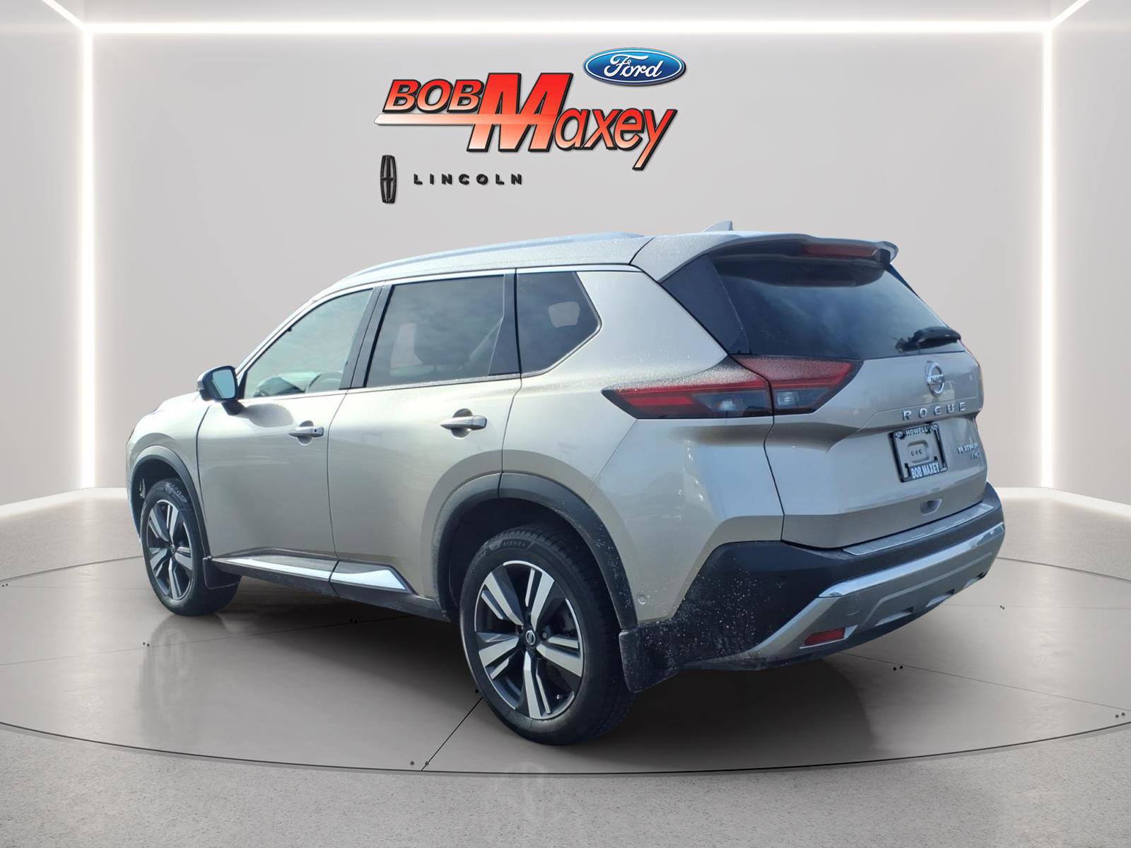 Used 2021 Nissan Rogue Platinum image 7
