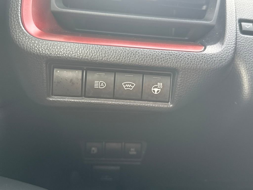 Used 2024 Toyota Prius Prime SE image 30