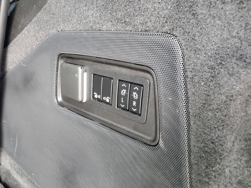 Used 2021 Cadillac Escalade Sport w/ Driver Assist Tech Package image 42